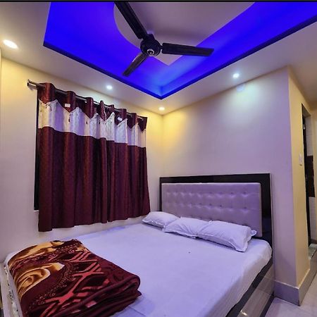 Hotel ilora By WB Inn Tarapith Esterno foto