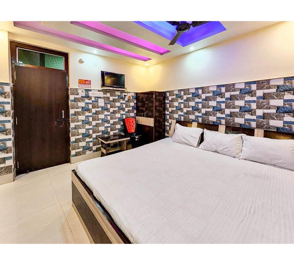 Hotel ilora By WB Inn Tarapith Esterno foto