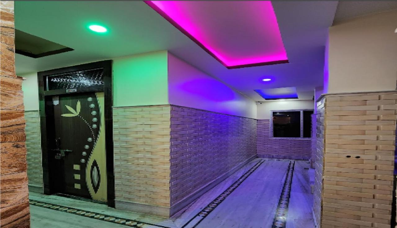 Hotel ilora By WB Inn Tarapith Esterno foto