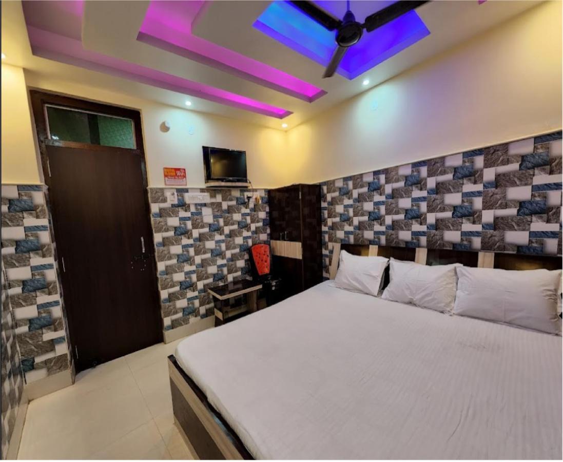 Hotel ilora By WB Inn Tarapith Esterno foto