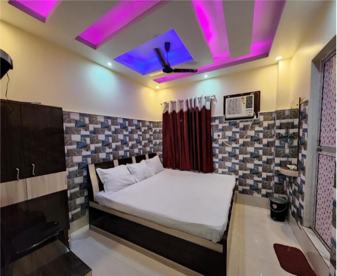 Hotel ilora By WB Inn Tarapith Esterno foto
